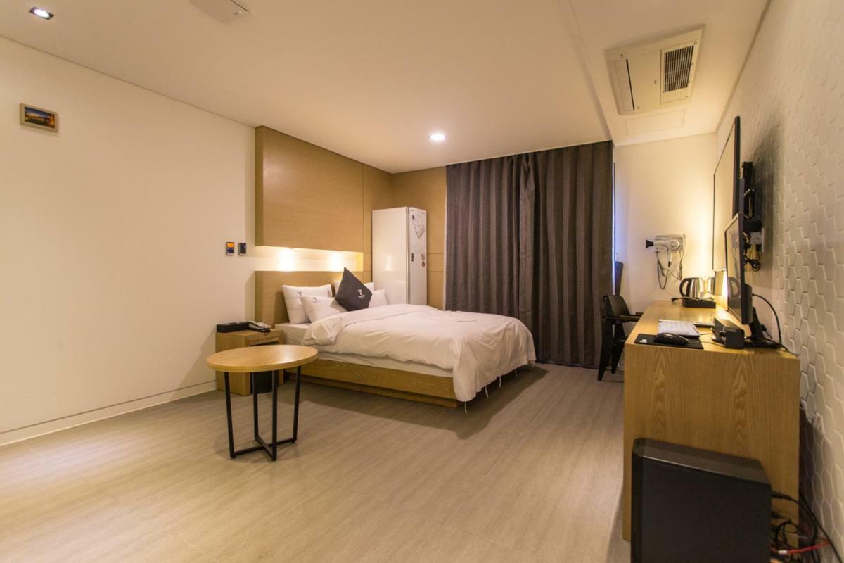 The City Hotel Jeonju Zewnętrze zdjęcie