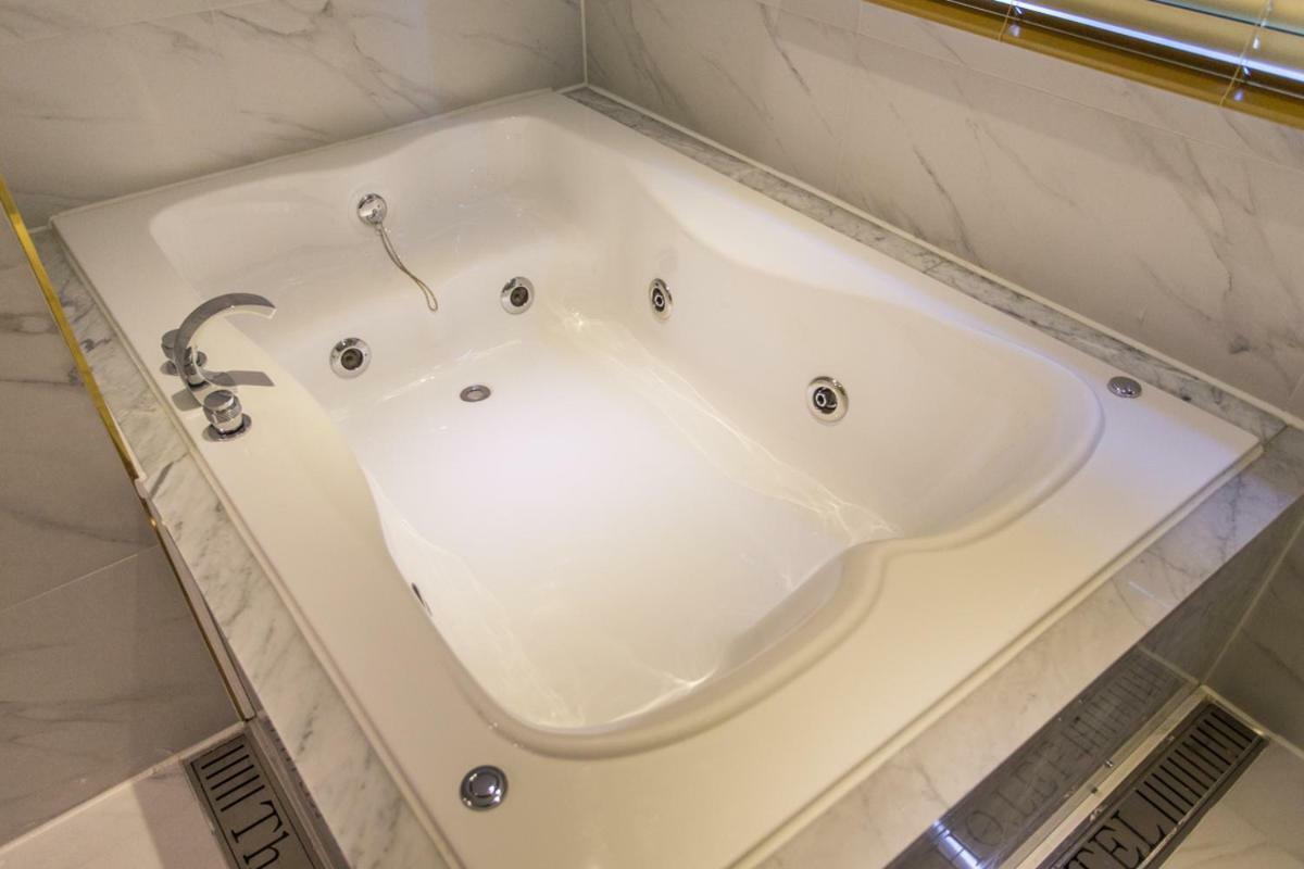 The City Hotel Jeonju Zewnętrze zdjęcie